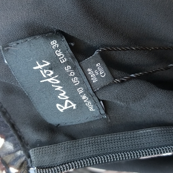 Bardot Floral Romantic Wrap Dress Size 6 - Picture 11 of 16